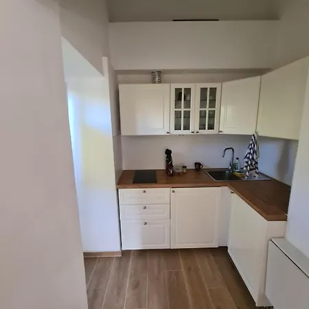 Front Apartman